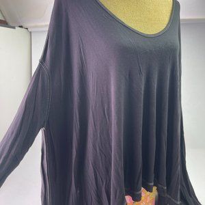 Free People Batwing Asymmetrical Flowy Top, Long Sleeves, Black, Size Small NWT